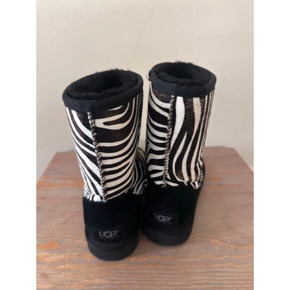 UGG Classic Short Exotic Zebra Genuine Calf Hair Winter Boots Black/Cream Size 7 - Picture 5 of 11